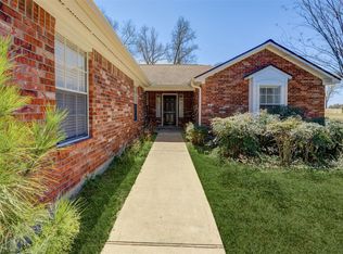 455 Cherry Hills Dr, Huntsville, TX 77340