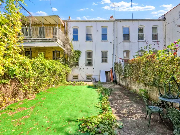 610 Ashford Street image 19 of 32