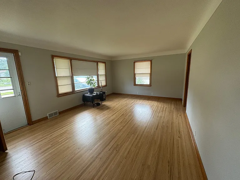 969 Charlton St — Photo 11