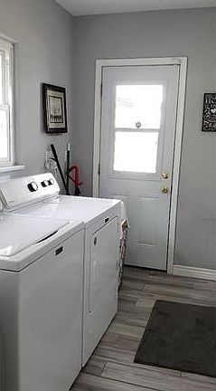 5th image of 3905 W Victory Blvd