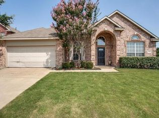 7425 Summit Meadow Ln, Sachse, TX 75048