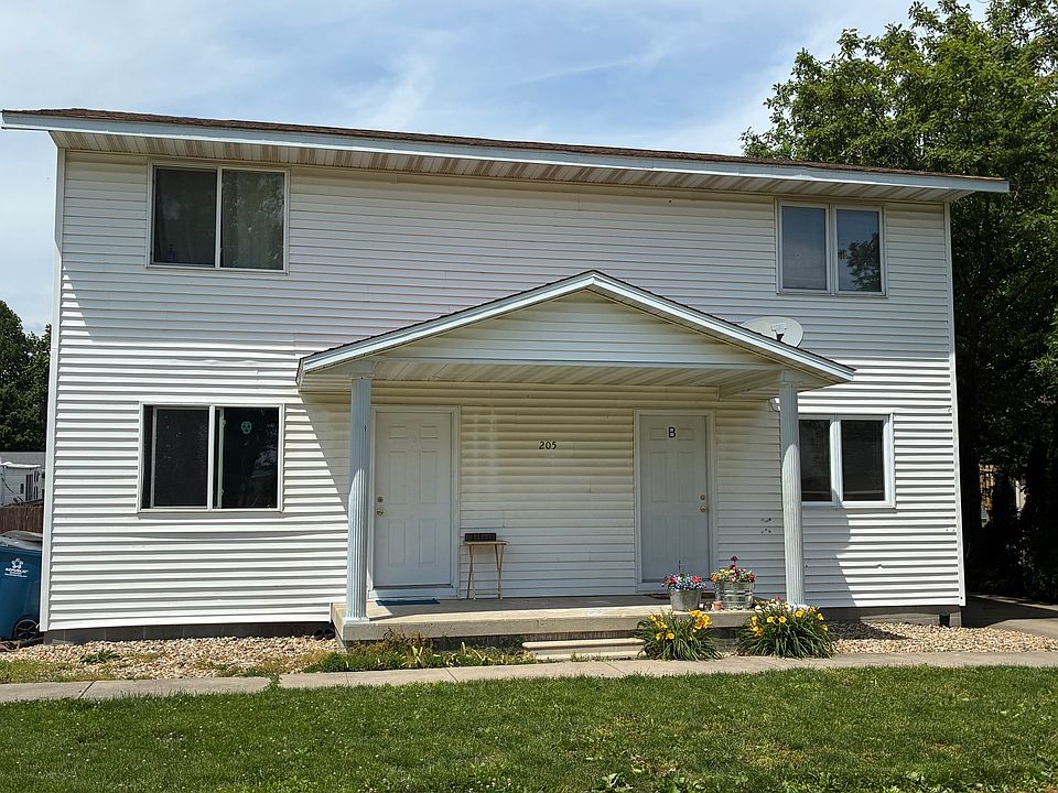 1st image of 205 E Logan St