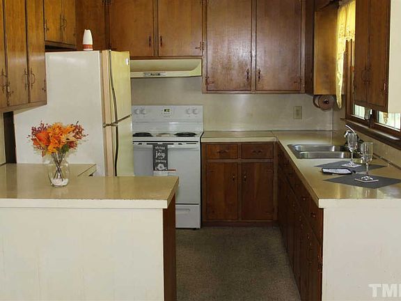 5th image of 103 E Dale Dr