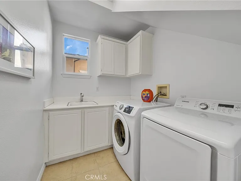17 Riveroaks — Photo 23