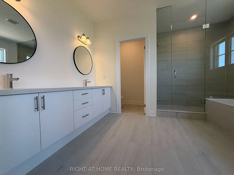 2127 Binbrook Dr — Photo 31