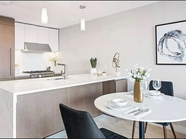 33-66 Farrington St #14G