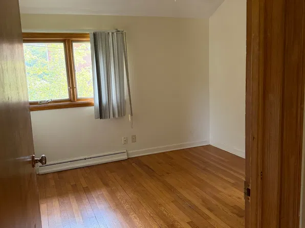 389 N Main St APT 3, Munroe Falls, OH 44262