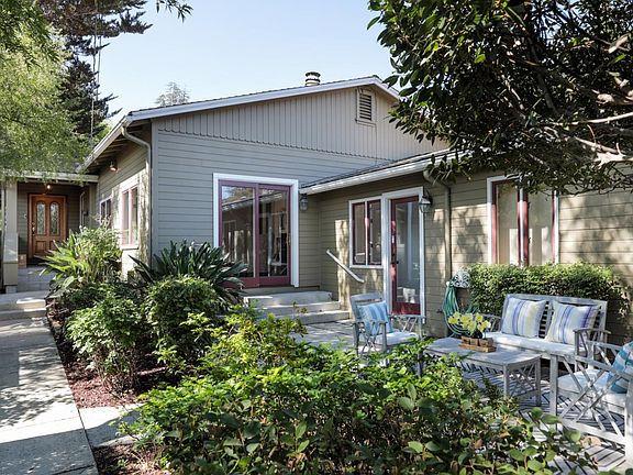 4th image of 20870 4th St