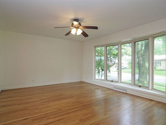 3rd image of 1429 E Michele Dr