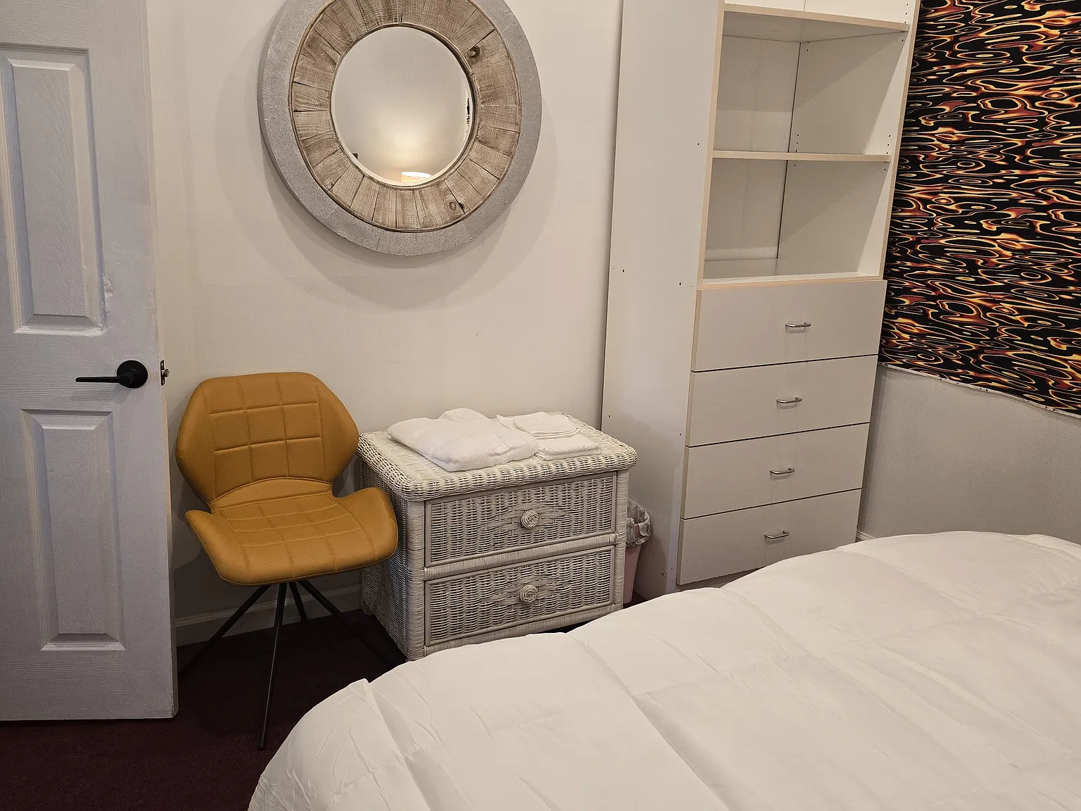 5 bed, 350 sqft, $525 — Photo 4