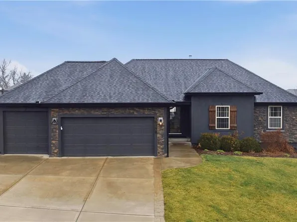 20700 W 72nd Ter, Shawnee, KS 66218