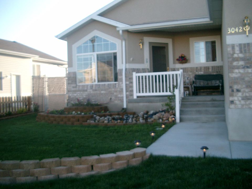1st image of 3042 S Burdock Dr