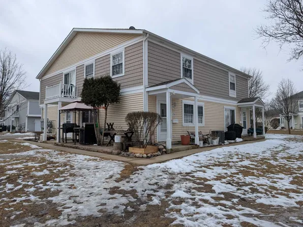 1224 Nova Ct, Wheeling, IL 60090