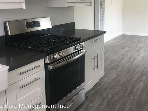 2nd image of 4320 Noyes St