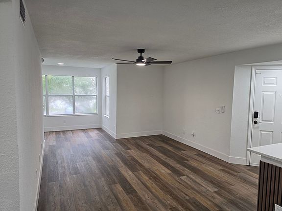 4th image of 5132 Conroy Rd APT 926