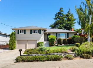 5176 Proctor Rd, Castro Valley, CA 94546