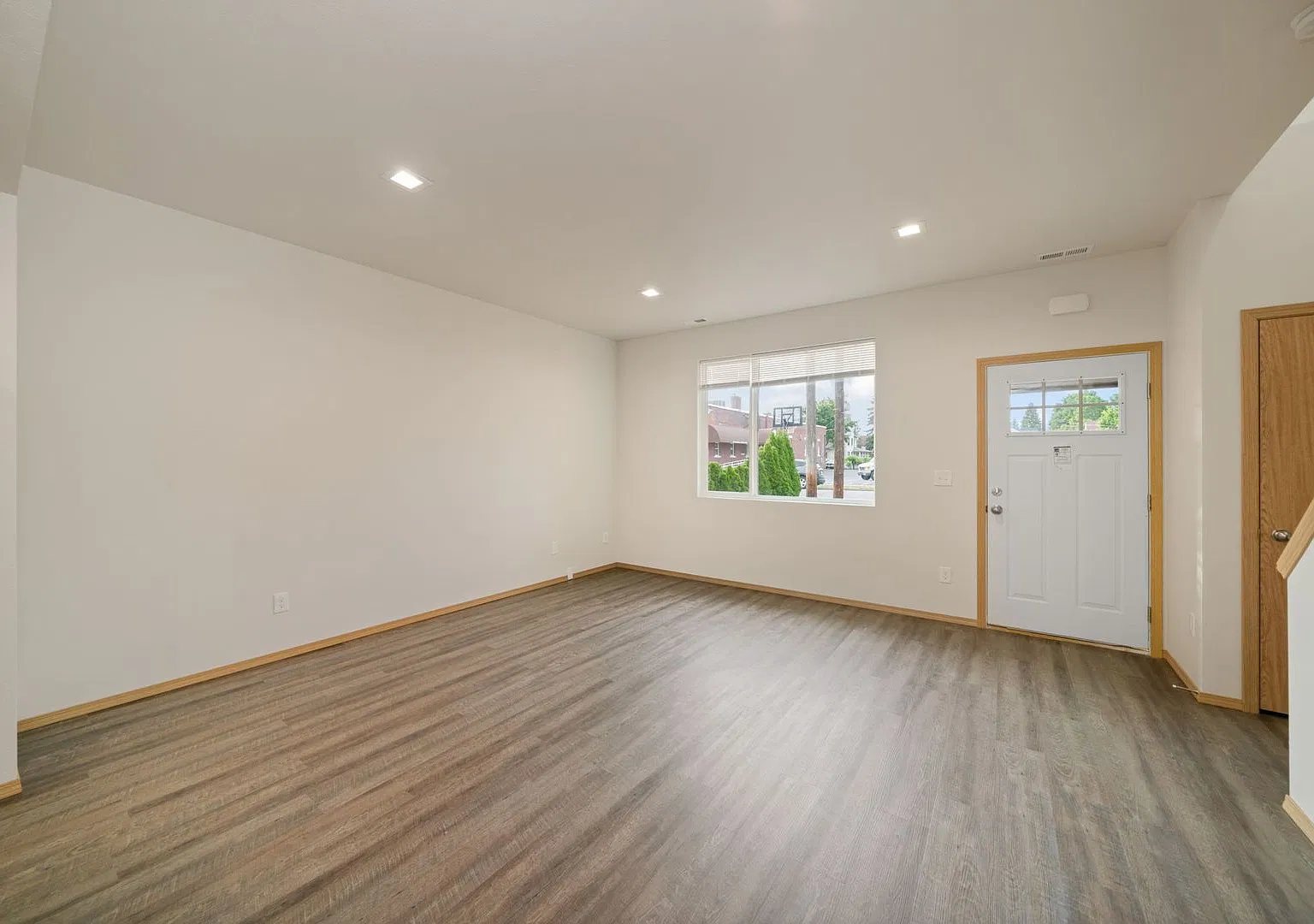 1111/1113 W Sinto Ave — Photo 4