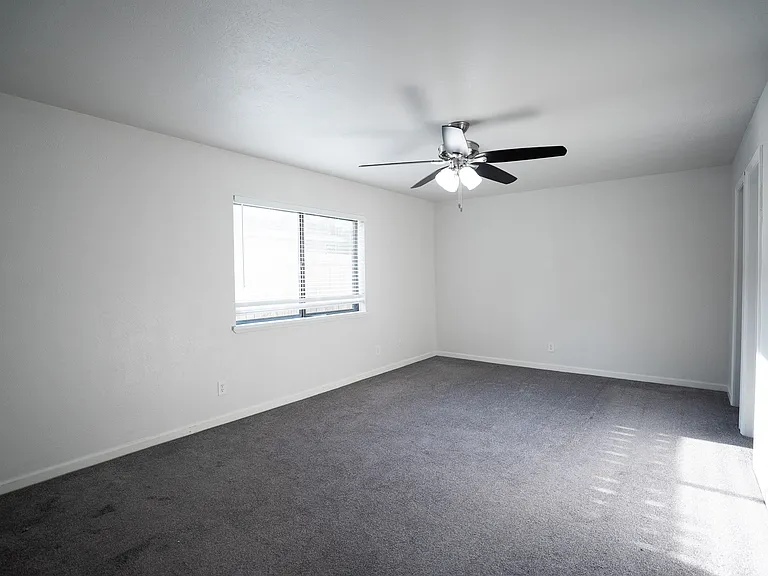 5097 Roberts Dr — Photo 14