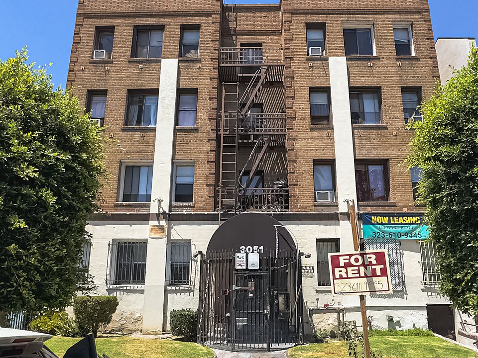 1st image of 3051 Leeward Ave APT 112