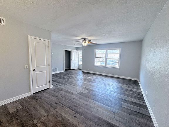 4th image of 345 16th St SW