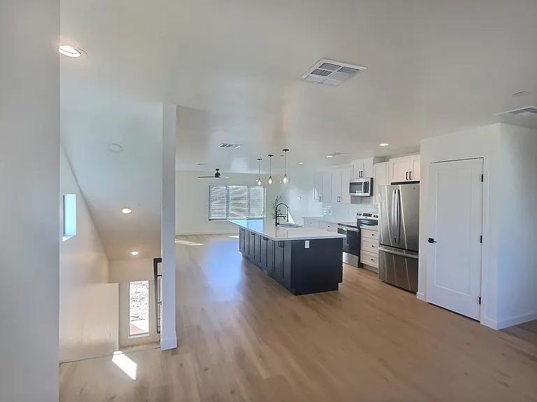 2502 E Paradise Ln #1 — Photo 9