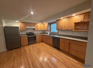 26 Madison St #2, Hamilton, NY 13346