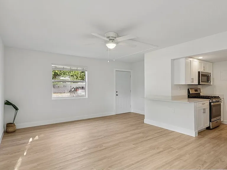Haven on Canal Apartments — Photo 6