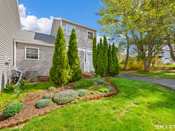 10 Linden Court #10, Bloomfield, CT 06002