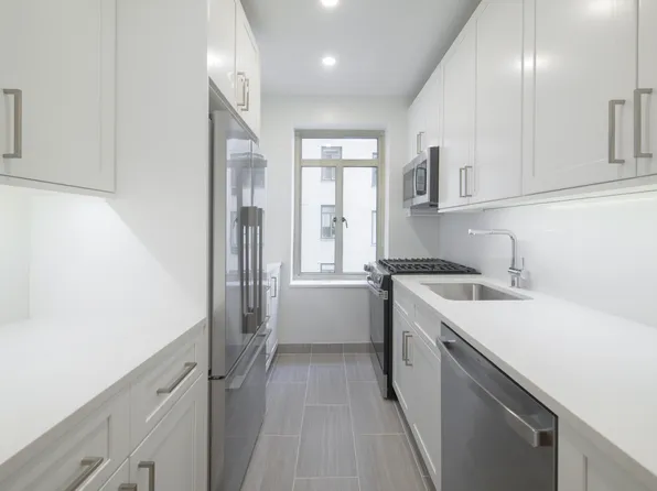 20 East 35th Street image 1 of 9