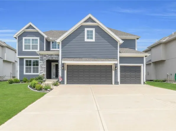19612 W 116th Ct, Olathe, KS 66061