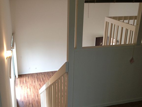 5th image of 10963 Whipple St #17