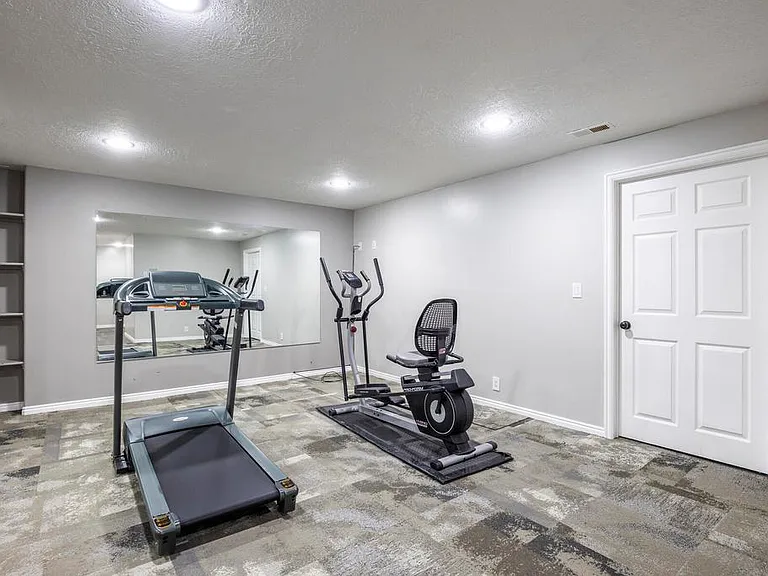 1003 E Fairway Dr — Photo 15