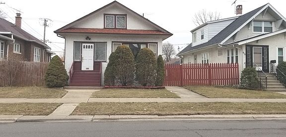 2nd image of 915 N 15th Ave