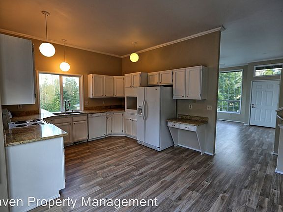 4th image of 20405 123rd Ct SE
