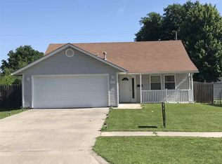210 E 15th St, Junction City, KS 66441