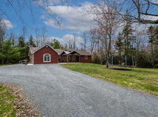 21 Malcolm Lucas Dr, East Hants, NS B2T 1A8