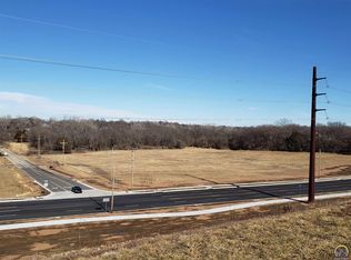 SE 29th St, Topeka, KS 66605