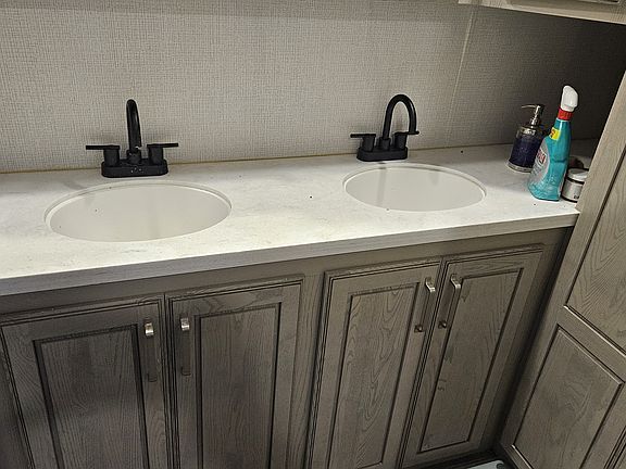 3rd image of 1314 Melba Dr #6