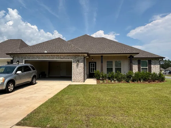 27 Chirp Ln, Freeport, FL 32439
