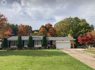 2133 Wayland Dr, Lansing, MI 48917