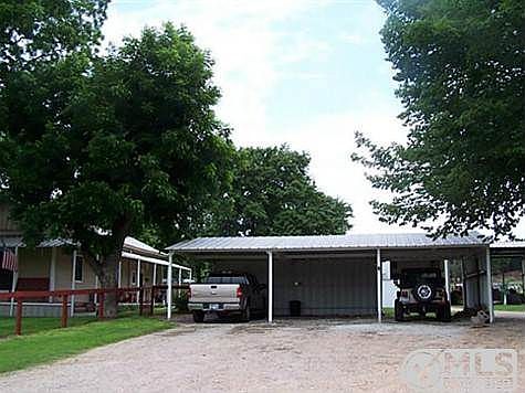 4th image of 911 County Road 123