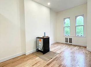 40 W 73rd St #4F, New York, NY 10023