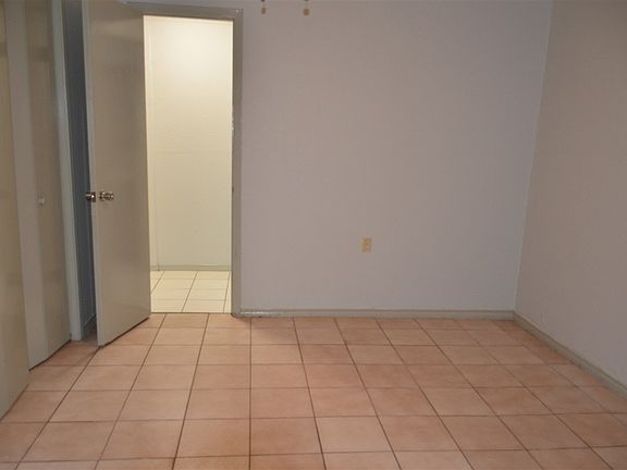 5th image of 1316 Garden St