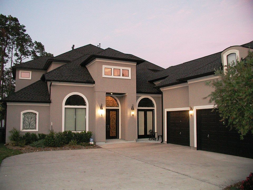 2nd image of 702 The Cliffs Ct