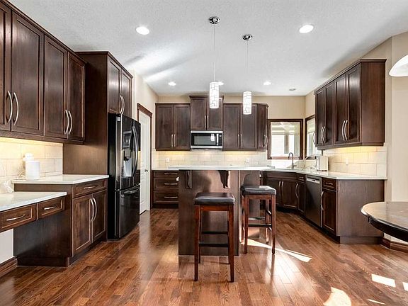 3rd image of 43 W Cougar Plateau Cir SW