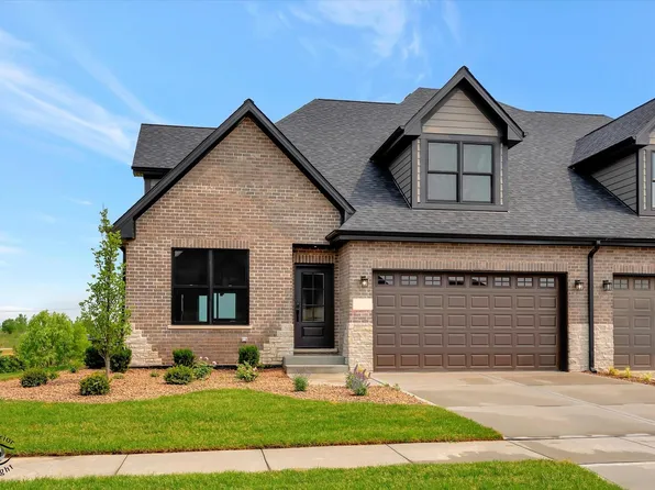 16461 Kayla Dr, Lemont, IL 60439