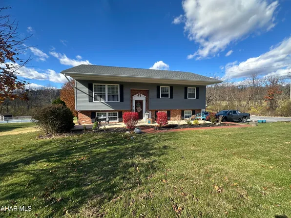 107 Axelle St, Hollidaysburg, PA 16648
