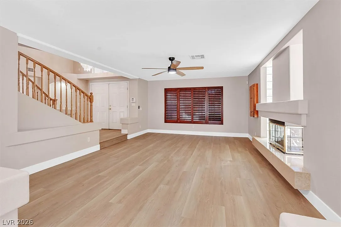 5 bed, 3.0 bath, 3466 sqft, $3,699 — Photo 3