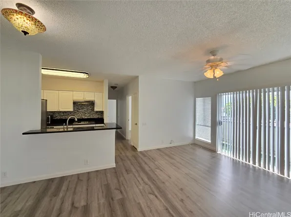 91-295 Hanapouli Cir APT 2J, Ewa Beach, HI 96706