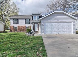 351 Windyoak Dr, Ballwin, MO 63021